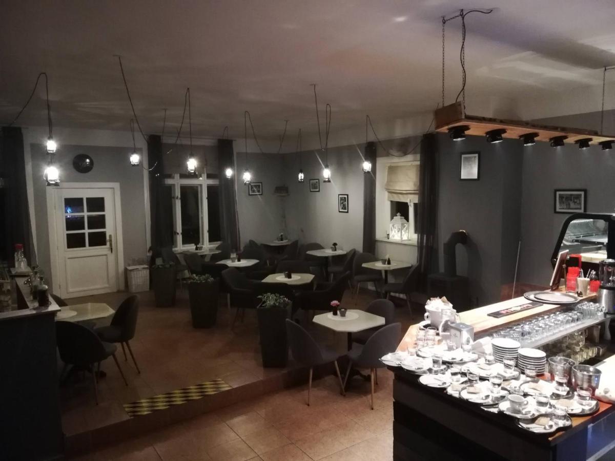 St. Maur Hotel Becov nad Teplou Bagian luar foto